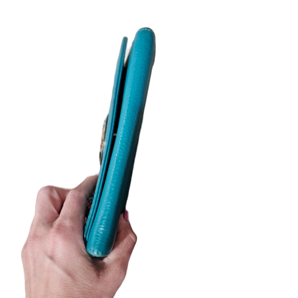 FINAL PRICE 💚EUC AUTHENTIC Michael Kors Pebbled Leather Bifold Wallet in Teal - Picture 4 of 9